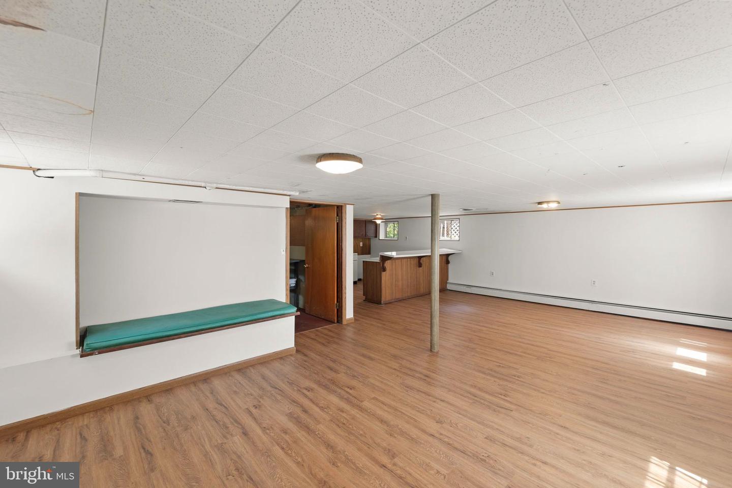 412 FAIRVIEW AVE, WINCHESTER, Virginia 22601, 3 Bedrooms Bedrooms, ,3 BathroomsBathrooms,Residential,For sale,412 FAIRVIEW AVE,VAWI2007986 MLS # VAWI2007986