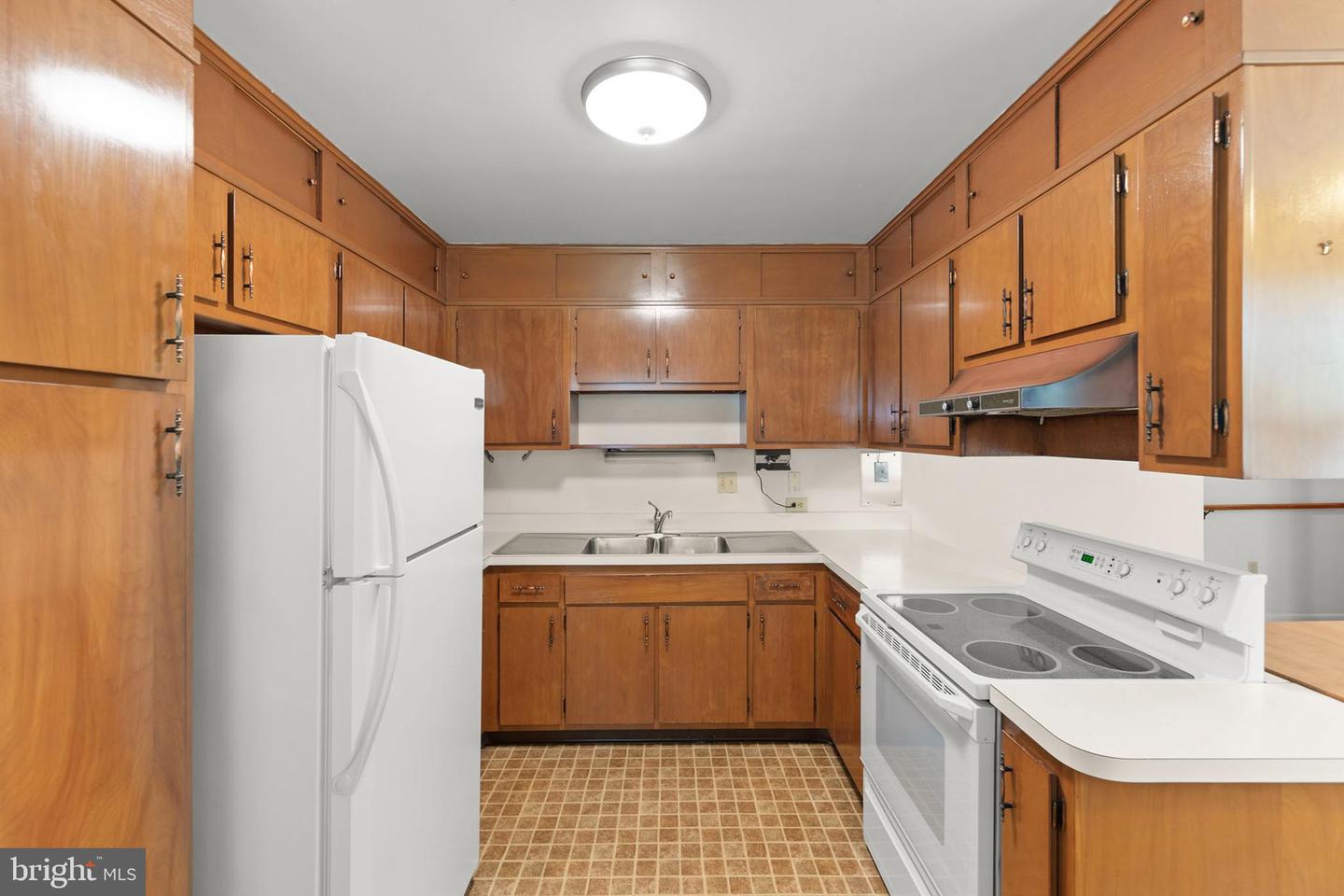 412 FAIRVIEW AVE, WINCHESTER, Virginia 22601, 3 Bedrooms Bedrooms, ,3 BathroomsBathrooms,Residential,For sale,412 FAIRVIEW AVE,VAWI2007986 MLS # VAWI2007986