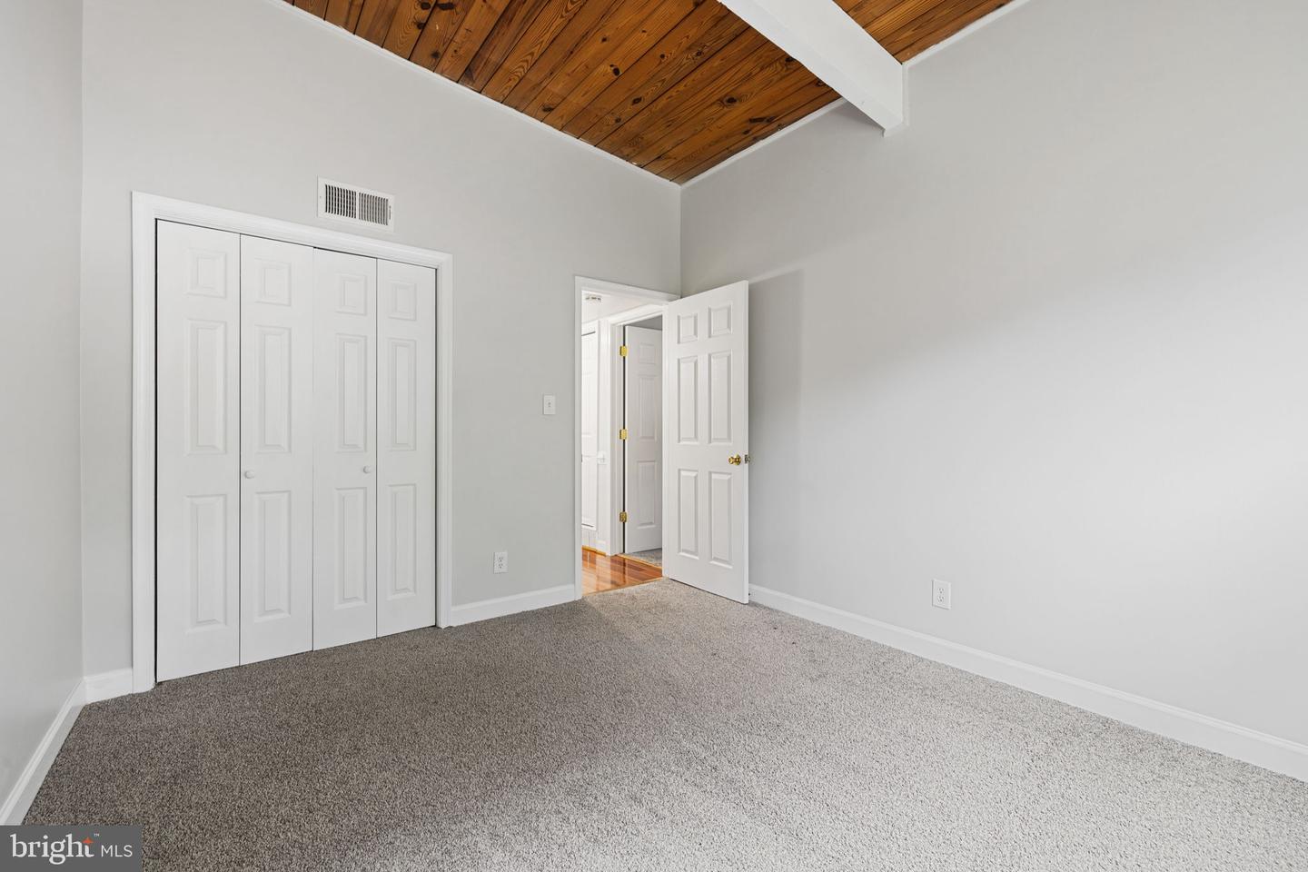 7746 DONNYBROOK CT #207, ANNANDALE, Virginia 22003, 3 Bedrooms Bedrooms, ,1 BathroomBathrooms,Residential,For sale,7746 DONNYBROOK CT #207,VAFX2248324 MLS # VAFX2248324