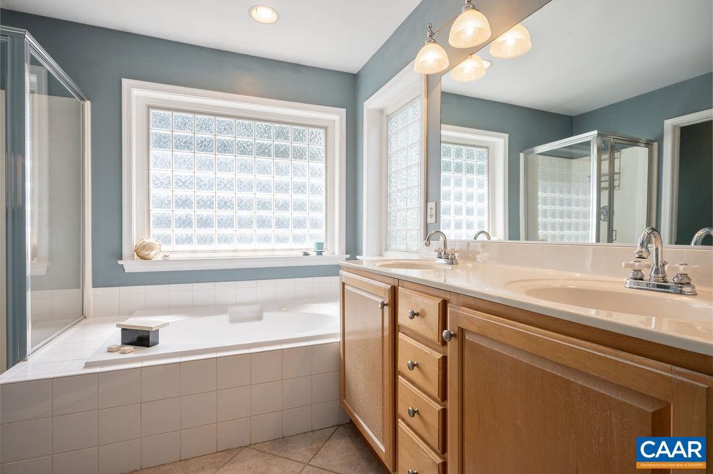 309 LEAPING FOX LN, CHARLOTTESVILLE, Virginia 22902, 5 Bedrooms Bedrooms, ,2 BathroomsBathrooms,Residential,For sale,309 LEAPING FOX LN,665852 MLS # 665852