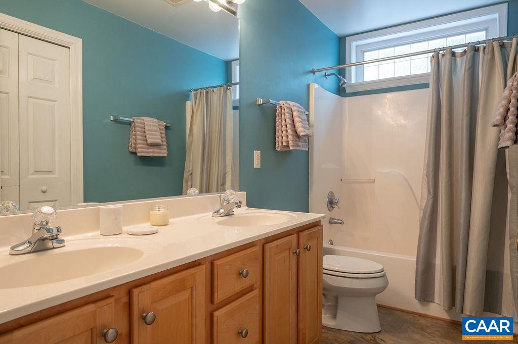 309 LEAPING FOX LN, CHARLOTTESVILLE, Virginia 22902, 5 Bedrooms Bedrooms, ,2 BathroomsBathrooms,Residential,For sale,309 LEAPING FOX LN,665852 MLS # 665852