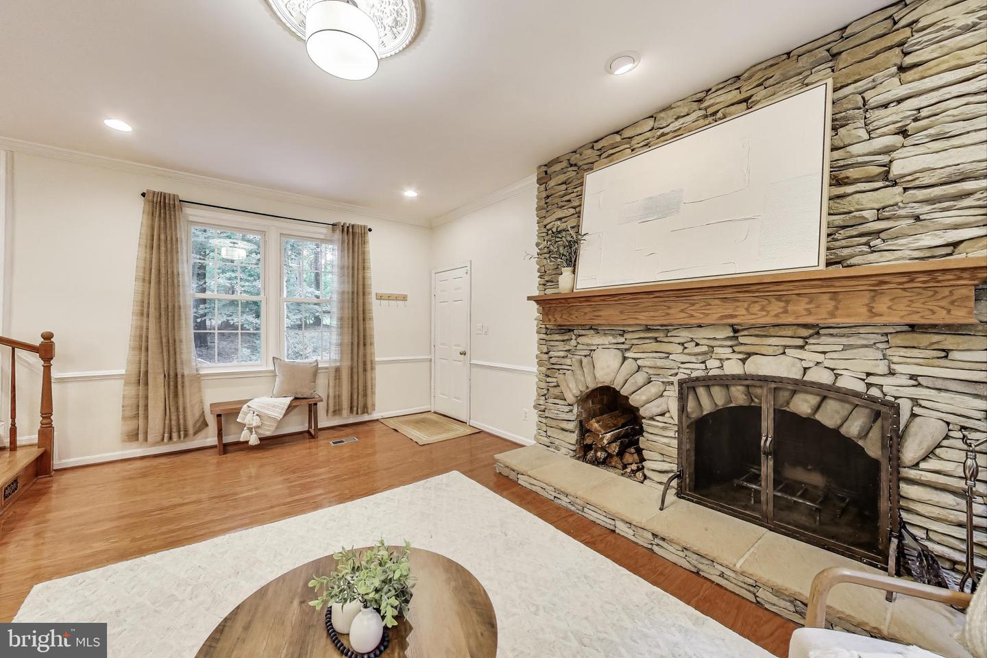 6536 LITTLE OX RD, FAIRFAX STATION, Virginia 22039, 4 Bedrooms Bedrooms, ,3 BathroomsBathrooms,Residential,For sale,6536 LITTLE OX RD,VAFX2248800 MLS # VAFX2248800