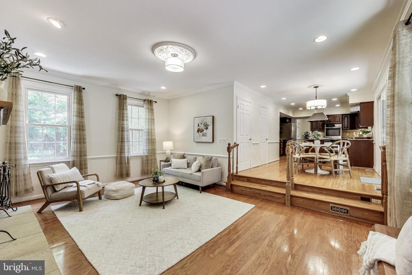 6536 LITTLE OX RD, FAIRFAX STATION, Virginia 22039, 4 Bedrooms Bedrooms, ,3 BathroomsBathrooms,Residential,For sale,6536 LITTLE OX RD,VAFX2248800 MLS # VAFX2248800