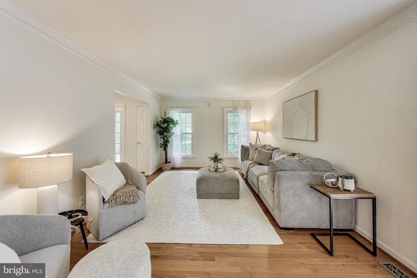 6536 LITTLE OX RD, FAIRFAX STATION, Virginia 22039, 4 Bedrooms Bedrooms, ,3 BathroomsBathrooms,Residential,For sale,6536 LITTLE OX RD,VAFX2248800 MLS # VAFX2248800