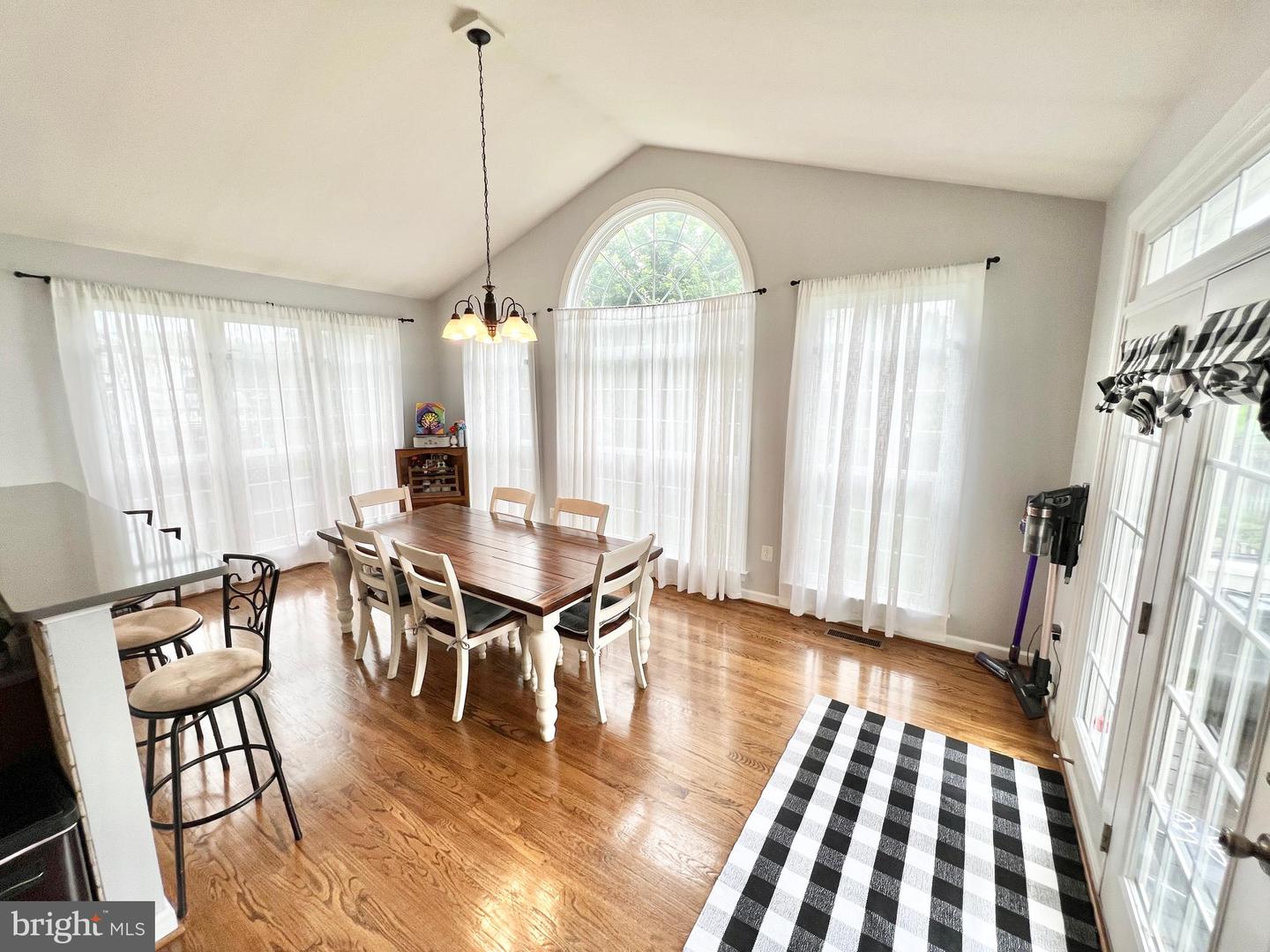 16331 EAGLE FLIGHT CIR, WOODBRIDGE, Virginia 22191, 4 Bedrooms Bedrooms, ,3 BathroomsBathrooms,Residential,For sale,16331 EAGLE FLIGHT CIR,VAPW2097382 MLS # VAPW2097382