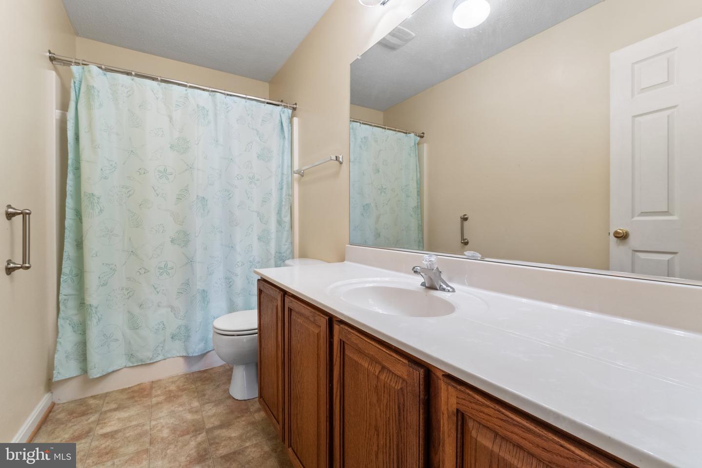 135 HOBBS HOLE LN, TAPPAHANNOCK, Virginia 22560, 4 Bedrooms Bedrooms, 7 Rooms Rooms,2 BathroomsBathrooms,Residential,For sale,135 HOBBS HOLE LN,VAES2000906 MLS # VAES2000906