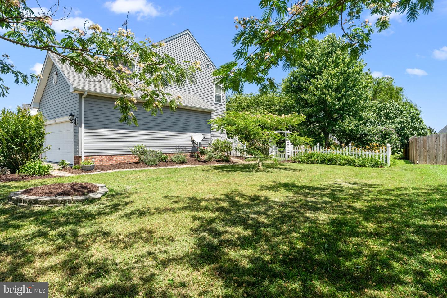 135 HOBBS HOLE LN, TAPPAHANNOCK, Virginia 22560, 4 Bedrooms Bedrooms, 7 Rooms Rooms,2 BathroomsBathrooms,Residential,For sale,135 HOBBS HOLE LN,VAES2000906 MLS # VAES2000906