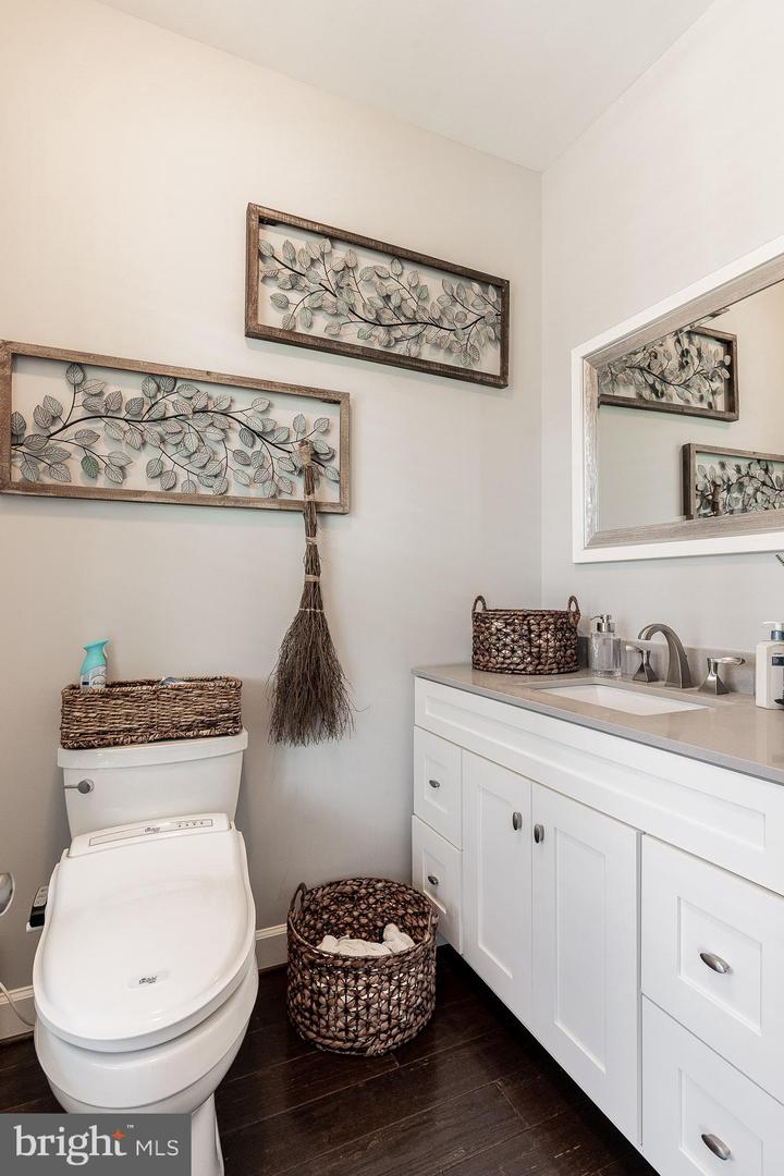 25983 LILAC OAKS PL, ALDIE, Virginia 20105, 6 Bedrooms Bedrooms, ,5 BathroomsBathrooms,Residential,For sale,25983 LILAC OAKS PL,VALO2099850 MLS # VALO2099850