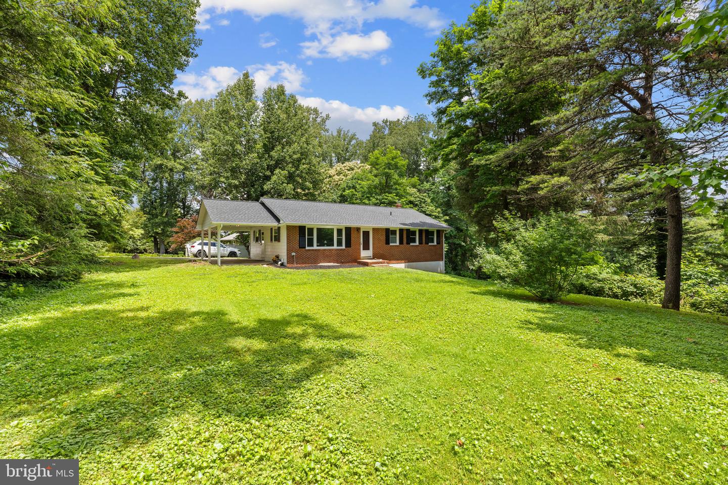 6511 BRIGGS RD, WARRENTON, Virginia 20187, 5 Bedrooms Bedrooms, ,3 BathroomsBathrooms,Residential,For sale,6511 BRIGGS RD,VAFQ2017084 MLS # VAFQ2017084