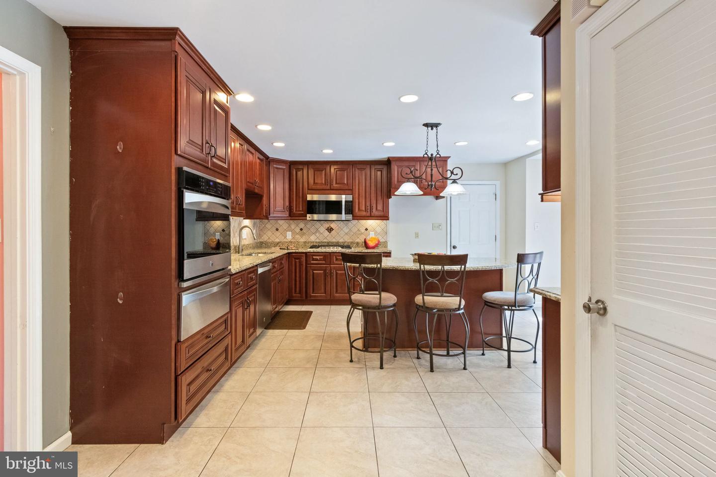 8107 WATERFORD DR, SPOTSYLVANIA, Virginia 22551, 5 Bedrooms Bedrooms, ,4 BathroomsBathrooms,Residential,For sale,8107 WATERFORD DR,VASP2034038 MLS # VASP2034038