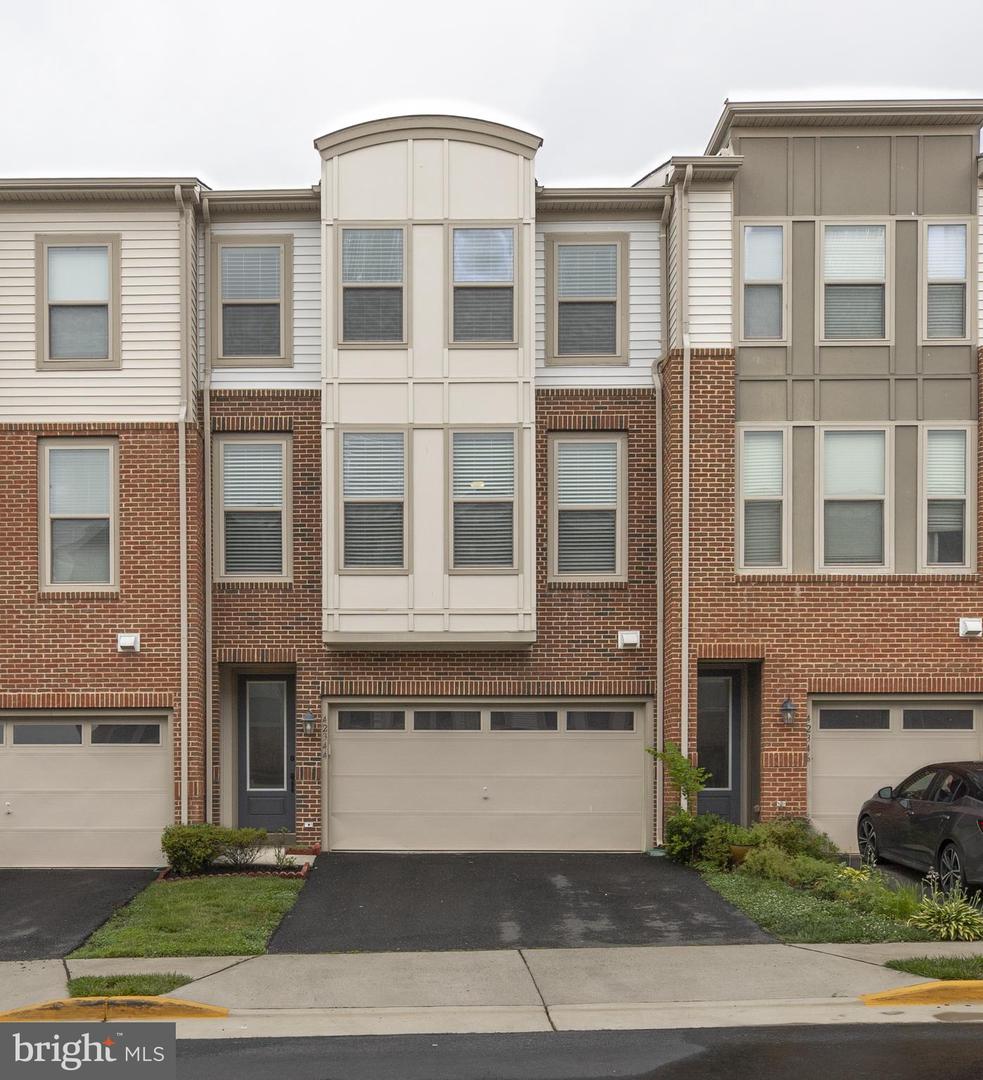 42344 ALDER FOREST TER, STERLING, Virginia 20166, 3 Bedrooms Bedrooms, ,3 BathroomsBathrooms,Residential,For sale,42344 ALDER FOREST TER,VALO2099902 MLS # VALO2099902