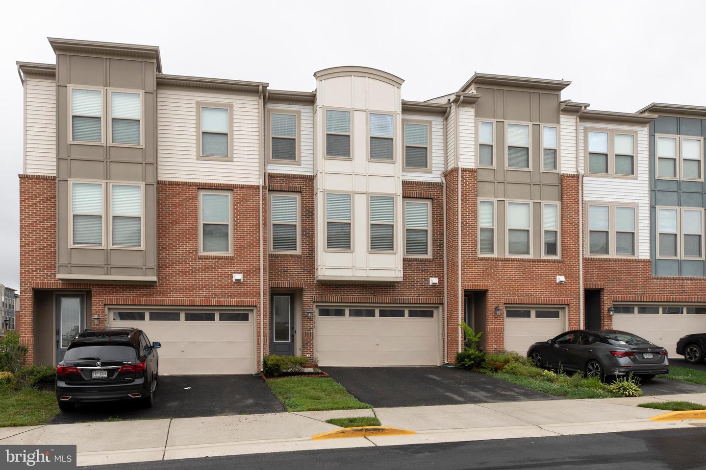 42344 ALDER FOREST TER, STERLING, Virginia 20166, 3 Bedrooms Bedrooms, ,3 BathroomsBathrooms,Residential,For sale,42344 ALDER FOREST TER,VALO2099902 MLS # VALO2099902