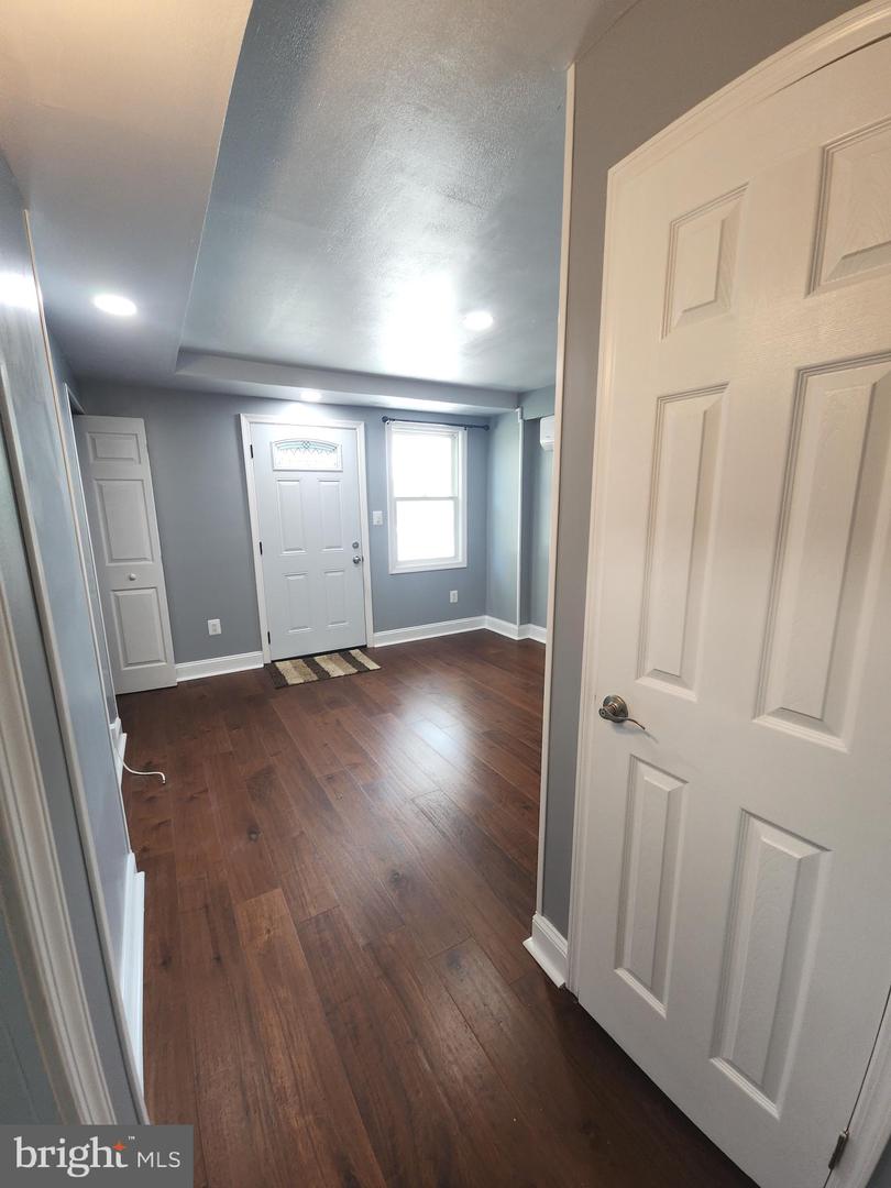 2258 ARLINGTON TER, ALEXANDRIA, Virginia 22303, 4 Bedrooms Bedrooms, ,3 BathroomsBathrooms,Residential,For sale,2258 ARLINGTON TER,VAFX2248824 MLS # VAFX2248824