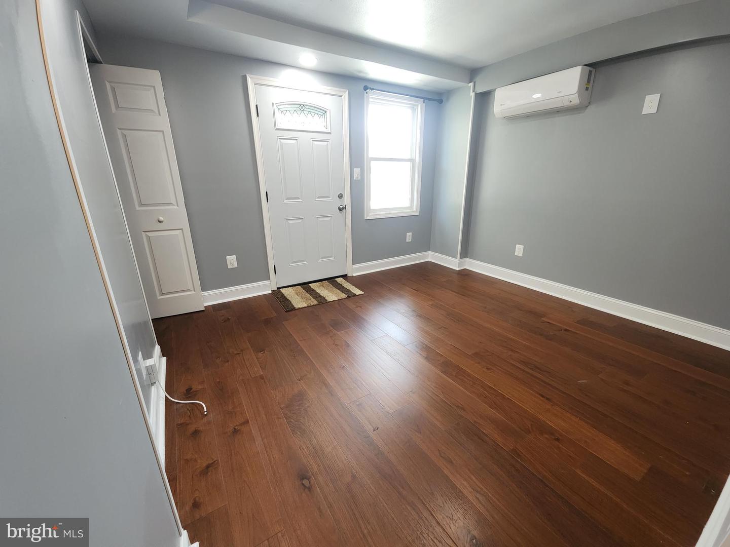 2258 ARLINGTON TER, ALEXANDRIA, Virginia 22303, 4 Bedrooms Bedrooms, ,3 BathroomsBathrooms,Residential,For sale,2258 ARLINGTON TER,VAFX2248824 MLS # VAFX2248824