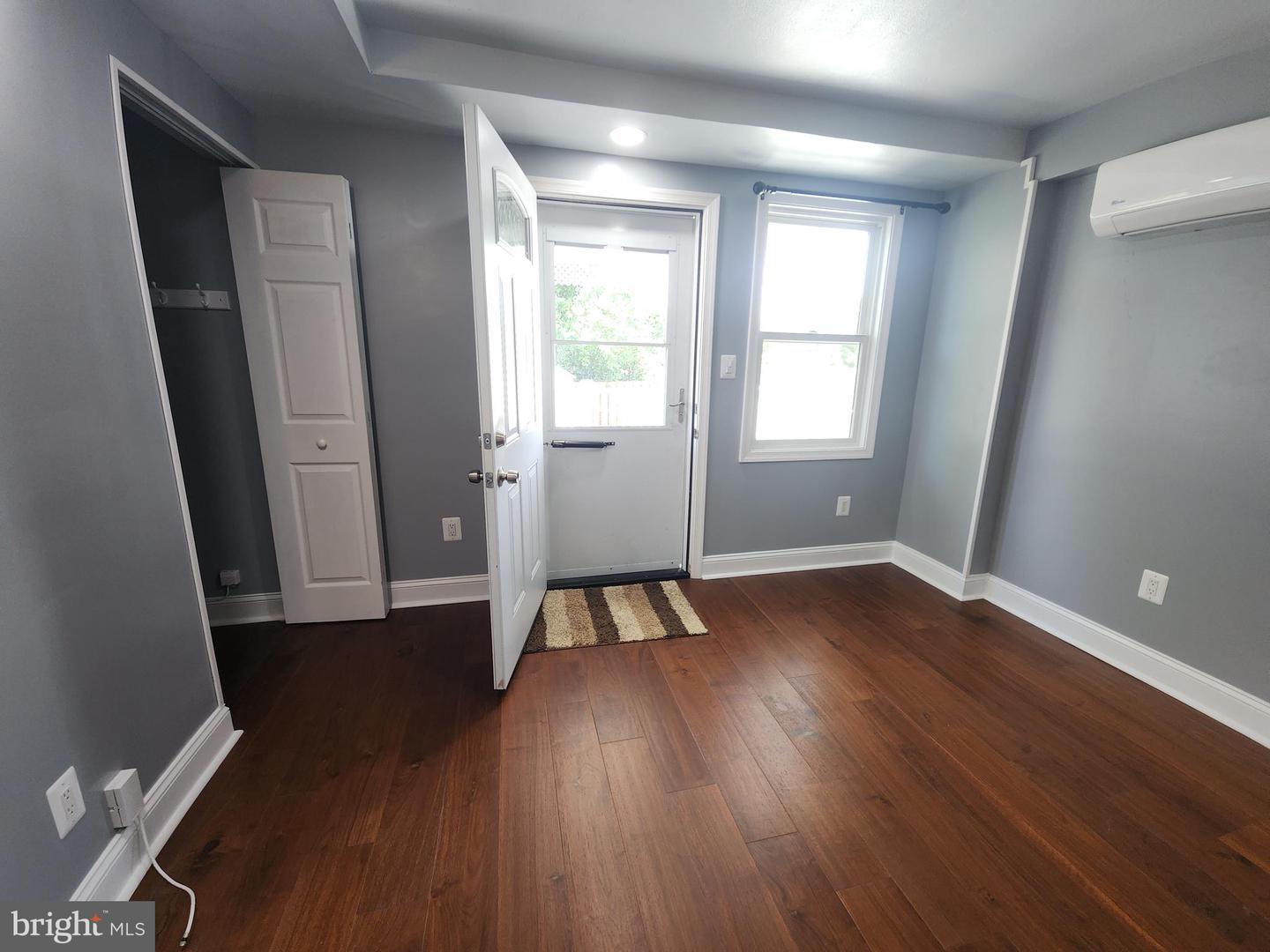 2258 ARLINGTON TER, ALEXANDRIA, Virginia 22303, 4 Bedrooms Bedrooms, ,3 BathroomsBathrooms,Residential,For sale,2258 ARLINGTON TER,VAFX2248824 MLS # VAFX2248824