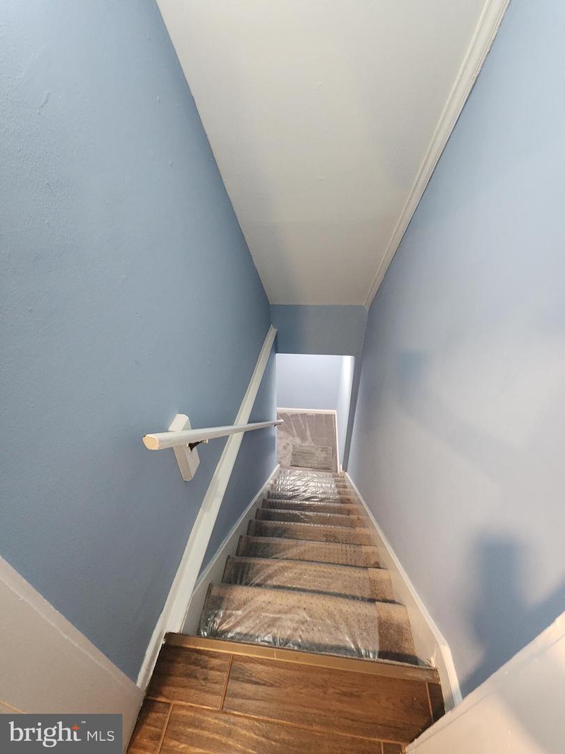 2258 ARLINGTON TER, ALEXANDRIA, Virginia 22303, 4 Bedrooms Bedrooms, ,3 BathroomsBathrooms,Residential,For sale,2258 ARLINGTON TER,VAFX2248824 MLS # VAFX2248824