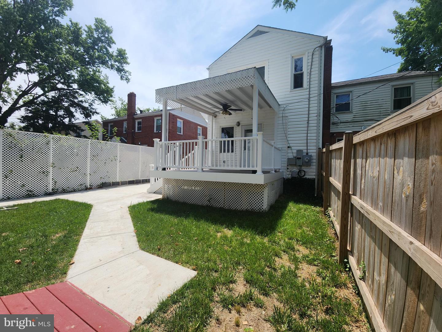 2258 ARLINGTON TER, ALEXANDRIA, Virginia 22303, 4 Bedrooms Bedrooms, ,3 BathroomsBathrooms,Residential,For sale,2258 ARLINGTON TER,VAFX2248824 MLS # VAFX2248824