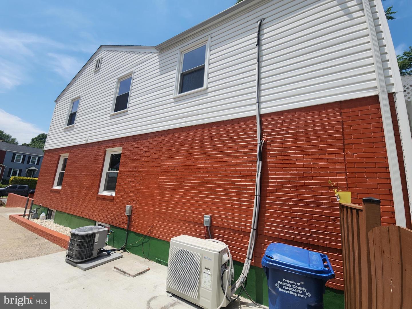 2258 ARLINGTON TER, ALEXANDRIA, Virginia 22303, 4 Bedrooms Bedrooms, ,3 BathroomsBathrooms,Residential,For sale,2258 ARLINGTON TER,VAFX2248824 MLS # VAFX2248824