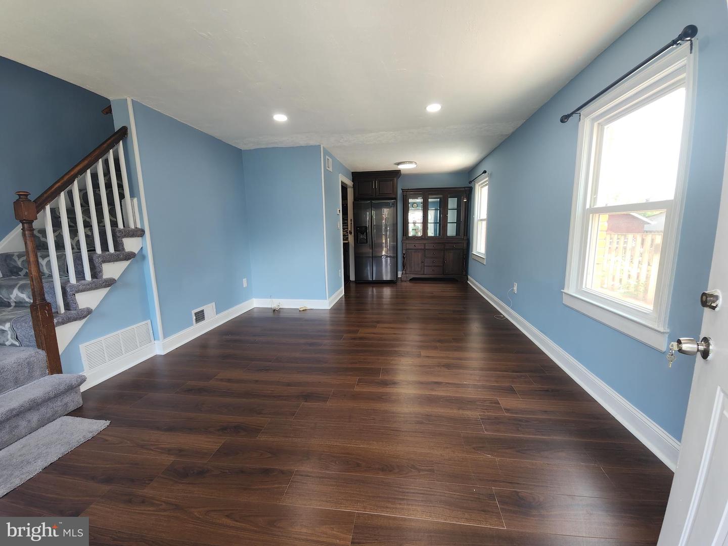 2258 ARLINGTON TER, ALEXANDRIA, Virginia 22303, 4 Bedrooms Bedrooms, ,3 BathroomsBathrooms,Residential,For sale,2258 ARLINGTON TER,VAFX2248824 MLS # VAFX2248824