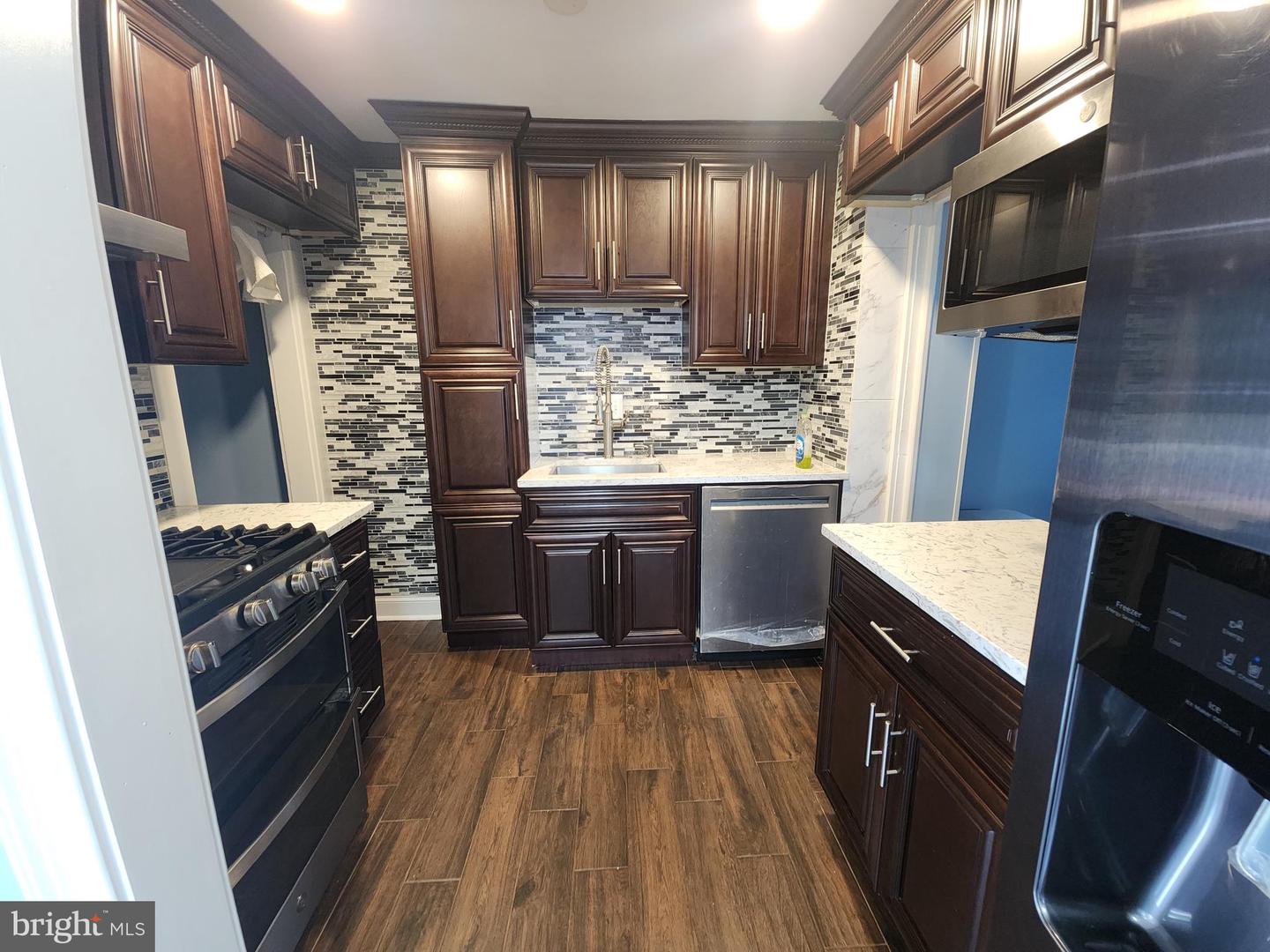 2258 ARLINGTON TER, ALEXANDRIA, Virginia 22303, 4 Bedrooms Bedrooms, ,3 BathroomsBathrooms,Residential,For sale,2258 ARLINGTON TER,VAFX2248824 MLS # VAFX2248824