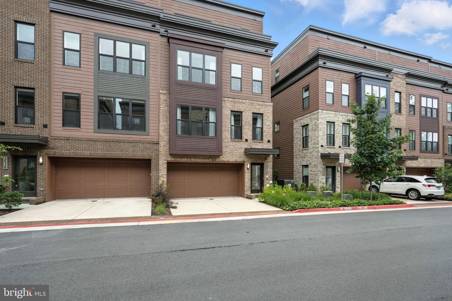 3536 SUTTON HEIGHTS CIR, FAIRFAX, Virginia 22031, 4 Bedrooms Bedrooms, ,3 BathroomsBathrooms,Residential,For sale,3536 SUTTON HEIGHTS CIR,VAFC2006498 MLS # VAFC2006498