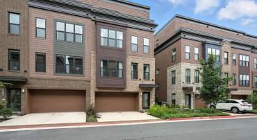 3536 SUTTON HEIGHTS CIR, FAIRFAX, Virginia 22031, 4 Bedrooms Bedrooms, ,3 BathroomsBathrooms,Residential,For sale,3536 SUTTON HEIGHTS CIR,VAFC2006498 MLS # VAFC2006498