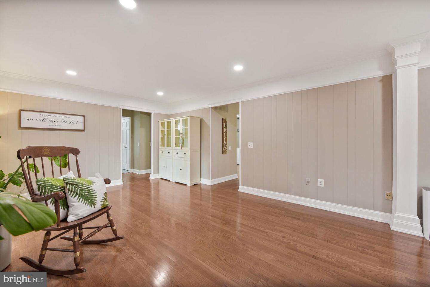 10824 BURR OAK WAY, BURKE, Virginia 22015, 5 Bedrooms Bedrooms, ,3 BathroomsBathrooms,Residential,For sale,10824 BURR OAK WAY,VAFX2248960 MLS # VAFX2248960
