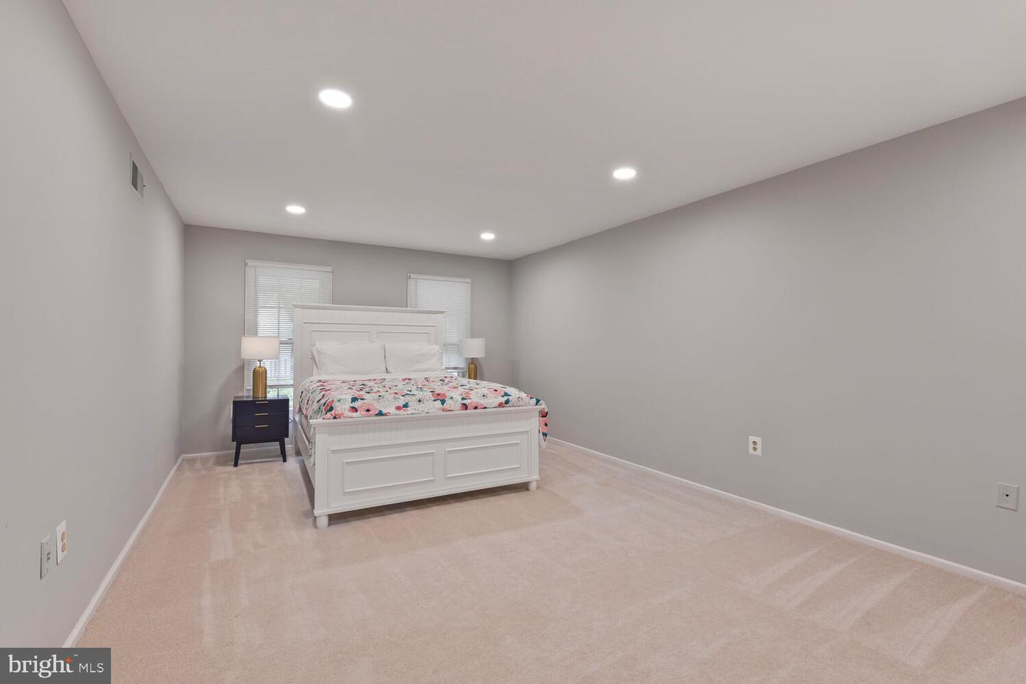 10824 BURR OAK WAY, BURKE, Virginia 22015, 5 Bedrooms Bedrooms, ,3 BathroomsBathrooms,Residential,For sale,10824 BURR OAK WAY,VAFX2248960 MLS # VAFX2248960
