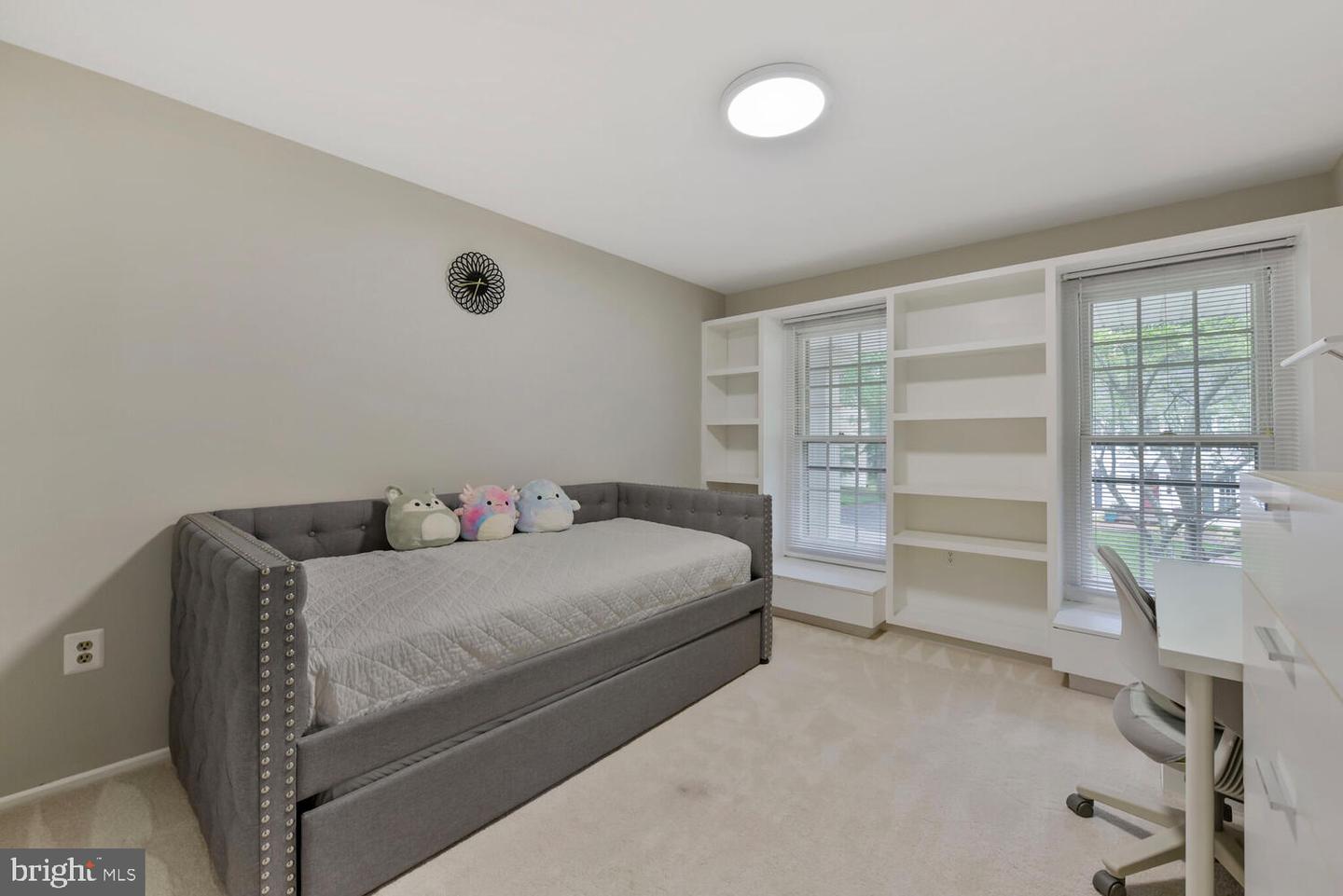 10824 BURR OAK WAY, BURKE, Virginia 22015, 5 Bedrooms Bedrooms, ,3 BathroomsBathrooms,Residential,For sale,10824 BURR OAK WAY,VAFX2248960 MLS # VAFX2248960