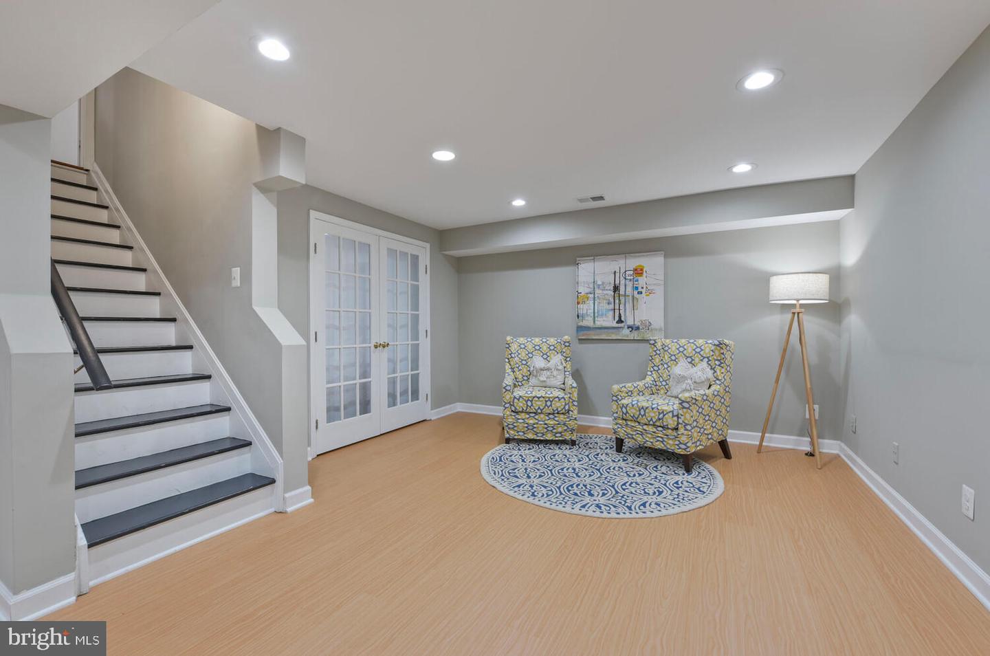 10824 BURR OAK WAY, BURKE, Virginia 22015, 5 Bedrooms Bedrooms, ,3 BathroomsBathrooms,Residential,For sale,10824 BURR OAK WAY,VAFX2248960 MLS # VAFX2248960