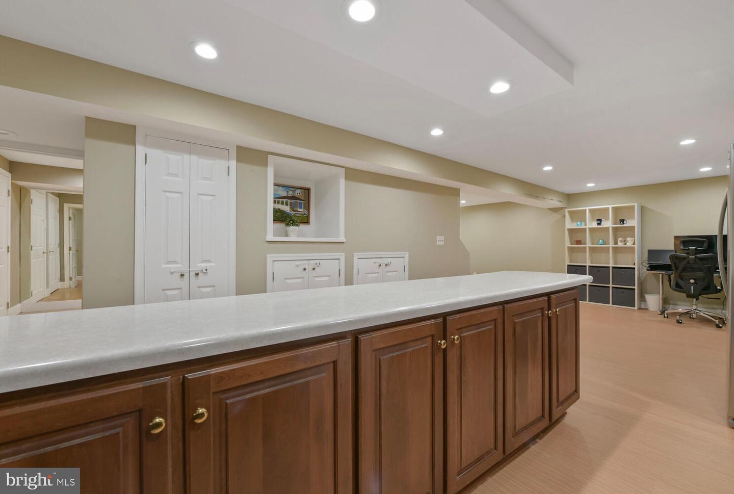 10824 BURR OAK WAY, BURKE, Virginia 22015, 5 Bedrooms Bedrooms, ,3 BathroomsBathrooms,Residential,For sale,10824 BURR OAK WAY,VAFX2248960 MLS # VAFX2248960