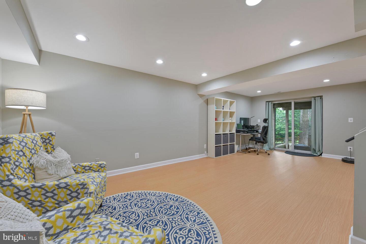 10824 BURR OAK WAY, BURKE, Virginia 22015, 5 Bedrooms Bedrooms, ,3 BathroomsBathrooms,Residential,For sale,10824 BURR OAK WAY,VAFX2248960 MLS # VAFX2248960