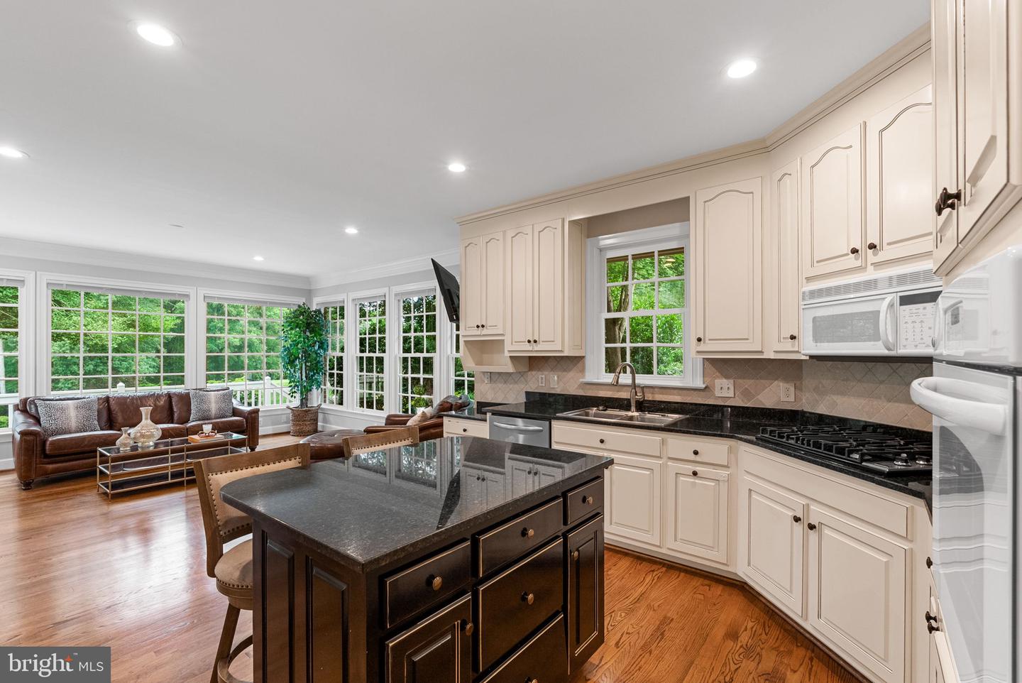 3036 NATHANIEL'S GRN, WILLIAMSBURG, Virginia 23185, 5 Bedrooms Bedrooms, ,4 BathroomsBathrooms,Residential,For sale,3036 NATHANIEL'S GRN,VAJC2000482 MLS # VAJC2000482