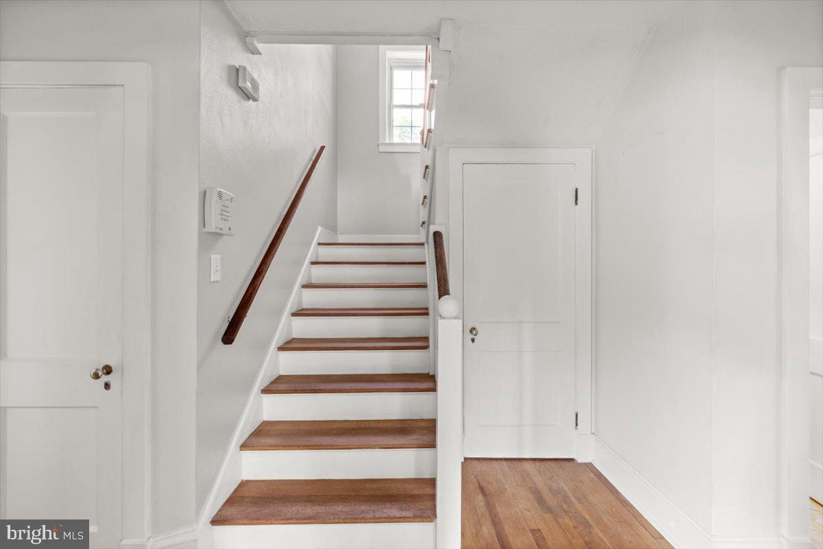 327 BRYARLY RD, WINCHESTER, Virginia 22603, 3 Bedrooms Bedrooms, ,2 BathroomsBathrooms,Residential,For sale,327 BRYARLY RD,VAFV2034992 MLS # VAFV2034992