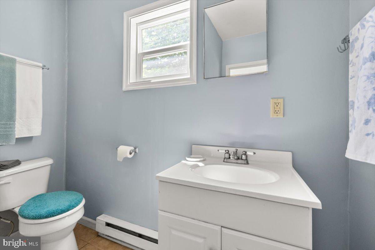 327 BRYARLY RD, WINCHESTER, Virginia 22603, 3 Bedrooms Bedrooms, ,2 BathroomsBathrooms,Residential,For sale,327 BRYARLY RD,VAFV2034992 MLS # VAFV2034992