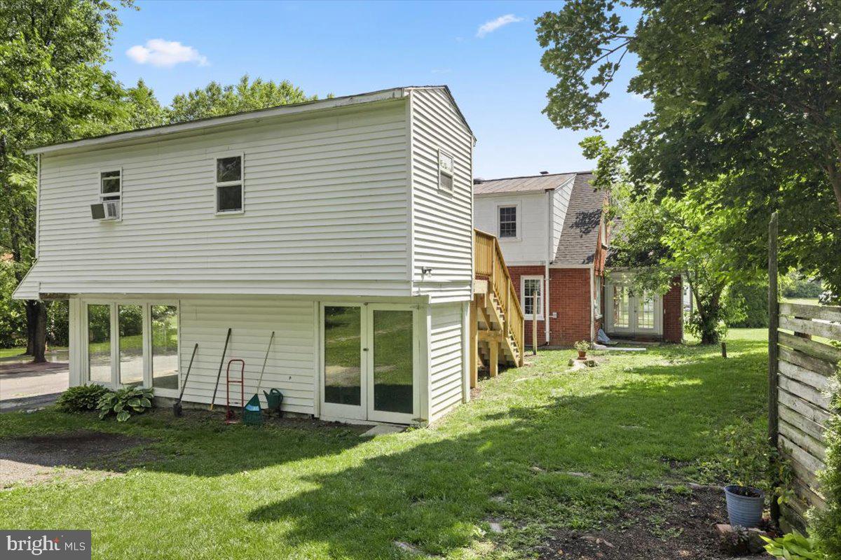 327 BRYARLY RD, WINCHESTER, Virginia 22603, 3 Bedrooms Bedrooms, ,2 BathroomsBathrooms,Residential,For sale,327 BRYARLY RD,VAFV2034992 MLS # VAFV2034992