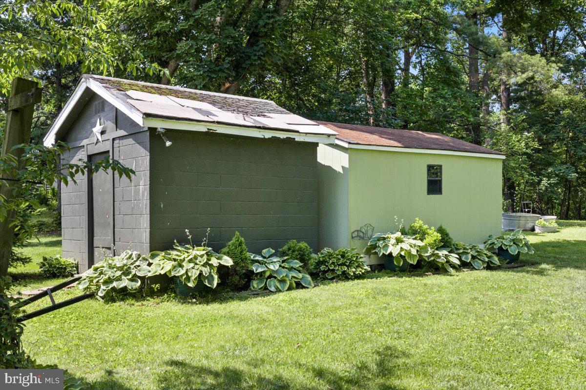 327 BRYARLY RD, WINCHESTER, Virginia 22603, 3 Bedrooms Bedrooms, ,2 BathroomsBathrooms,Residential,For sale,327 BRYARLY RD,VAFV2034992 MLS # VAFV2034992