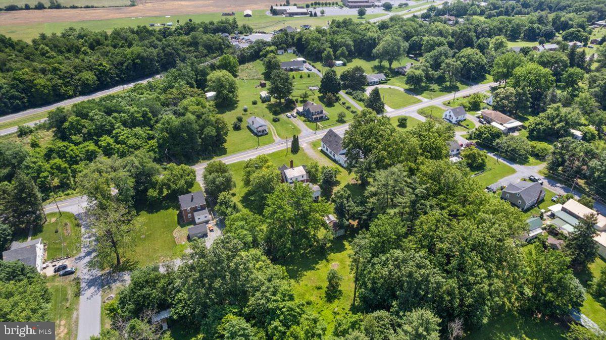 327 BRYARLY RD, WINCHESTER, Virginia 22603, 3 Bedrooms Bedrooms, ,2 BathroomsBathrooms,Residential,For sale,327 BRYARLY RD,VAFV2034992 MLS # VAFV2034992