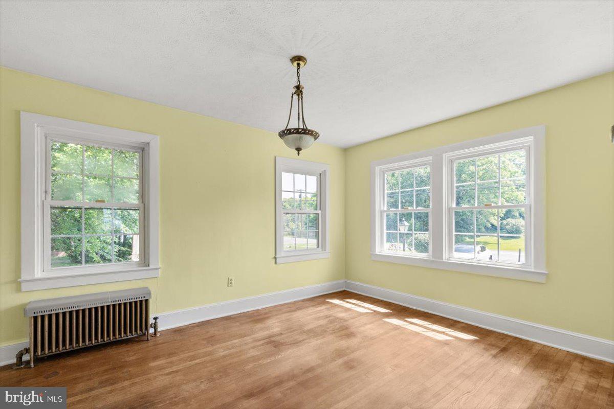 327 BRYARLY RD, WINCHESTER, Virginia 22603, 3 Bedrooms Bedrooms, ,2 BathroomsBathrooms,Residential,For sale,327 BRYARLY RD,VAFV2034992 MLS # VAFV2034992