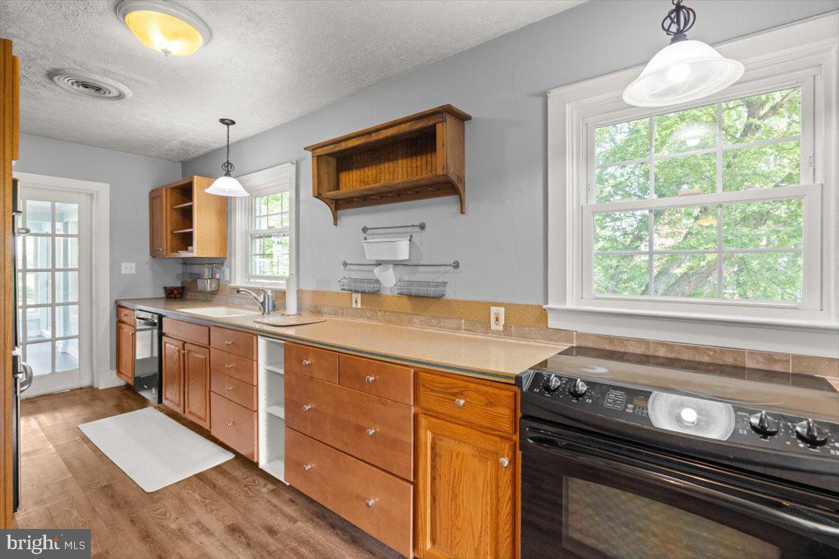 327 BRYARLY RD, WINCHESTER, Virginia 22603, 3 Bedrooms Bedrooms, ,2 BathroomsBathrooms,Residential,For sale,327 BRYARLY RD,VAFV2034992 MLS # VAFV2034992