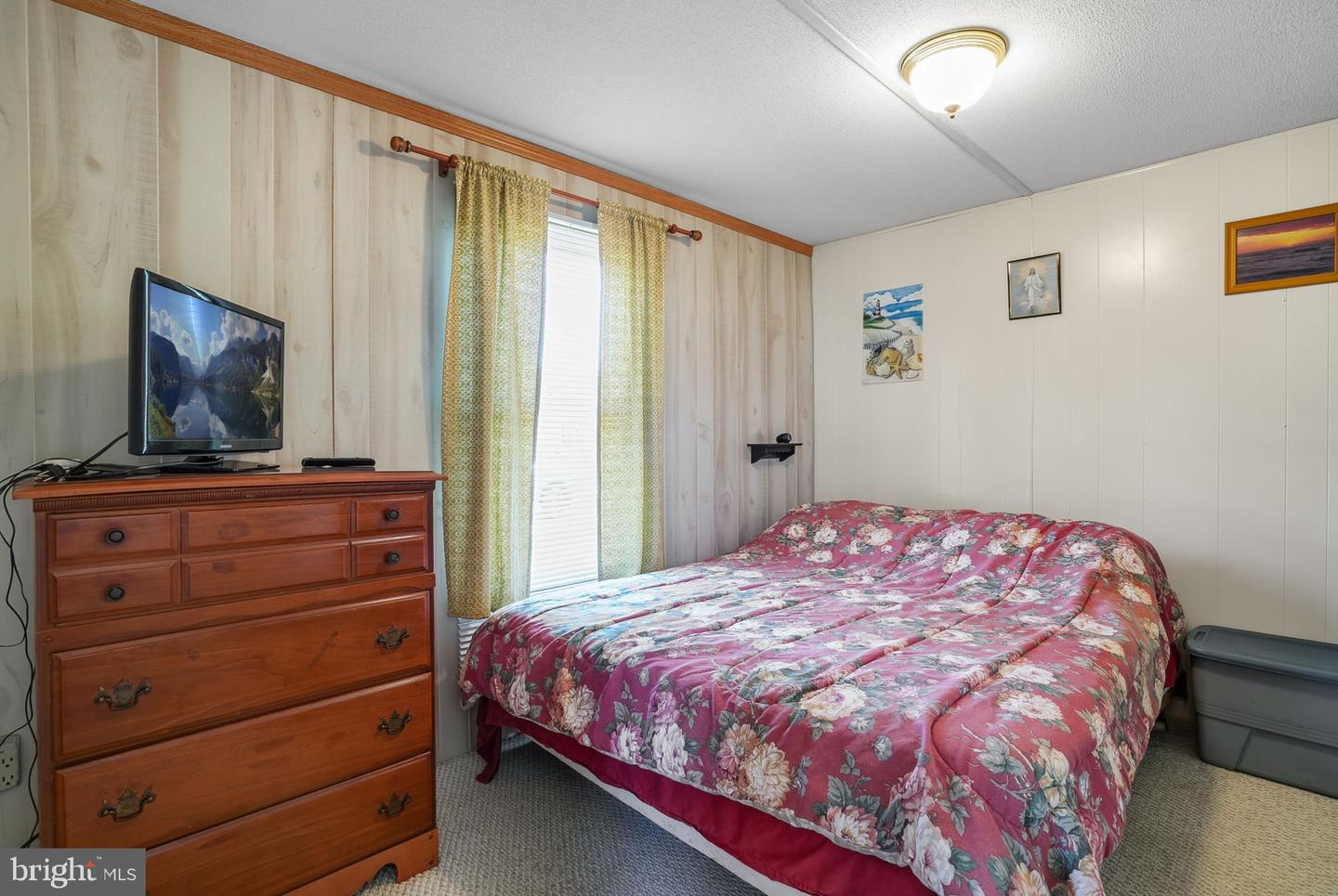 8188 SEA SHELL DR, CHINCOTEAGUE ISLAND, Virginia 23336, 2 Bedrooms Bedrooms, ,1 BathroomBathrooms,Residential,For sale,8188 SEA SHELL DR,VAAC2001968 MLS # VAAC2001968