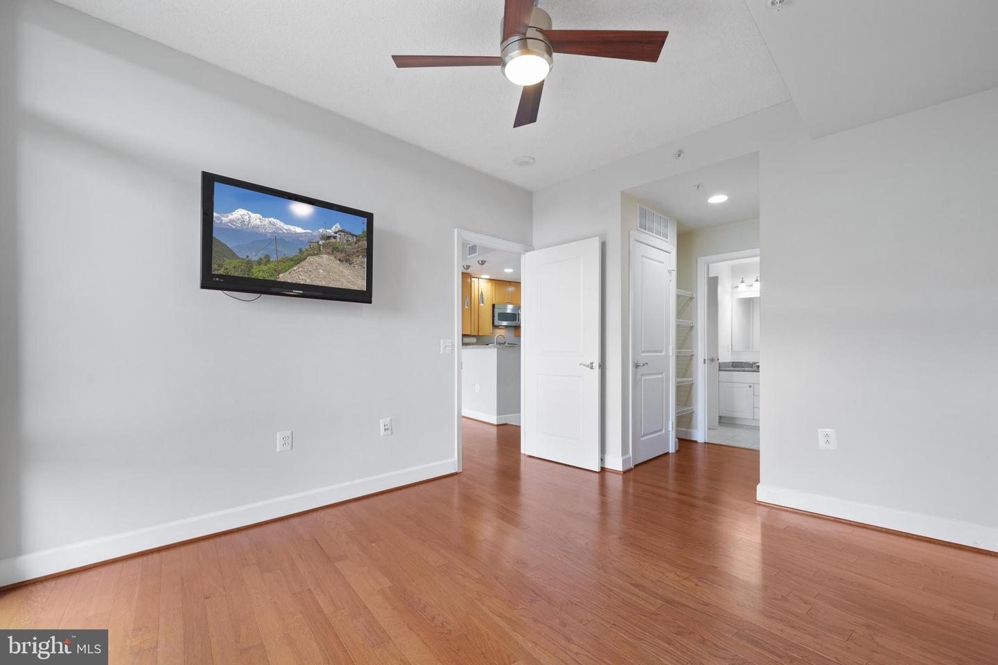 3600 S. GLEBE RD #526W, ARLINGTON, Virginia 22202, 1 Bedroom Bedrooms, ,1 BathroomBathrooms,Residential,For sale,3600 S. GLEBE RD #526W,VAAR2059482 MLS # VAAR2059482