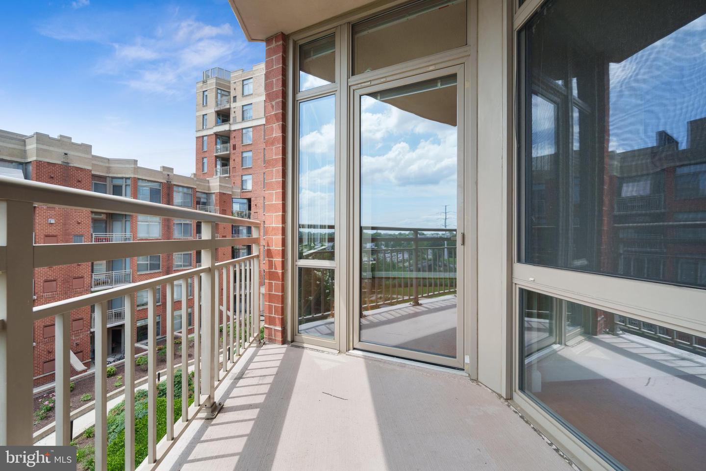 3600 S. GLEBE RD #526W, ARLINGTON, Virginia 22202, 1 Bedroom Bedrooms, ,1 BathroomBathrooms,Residential,For sale,3600 S. GLEBE RD #526W,VAAR2059482 MLS # VAAR2059482
