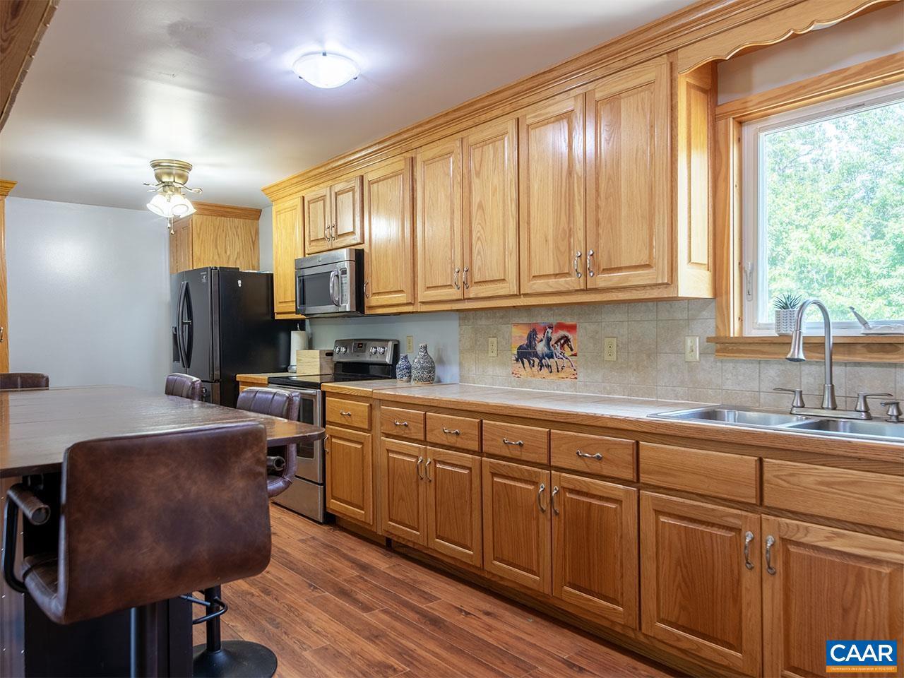 2550/2546 HUNDLEY BRANCH RD, SCOTTSVILLE, Virginia 24590, 3 Bedrooms Bedrooms, ,2 BathroomsBathrooms,Residential,For sale,2550/2546 HUNDLEY BRANCH RD,665885 MLS # 665885