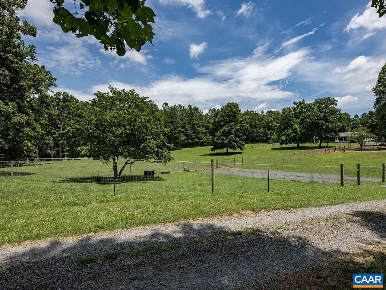 2550/2546 HUNDLEY BRANCH RD, SCOTTSVILLE, Virginia 24590, 3 Bedrooms Bedrooms, ,2 BathroomsBathrooms,Residential,For sale,2550/2546 HUNDLEY BRANCH RD,665885 MLS # 665885