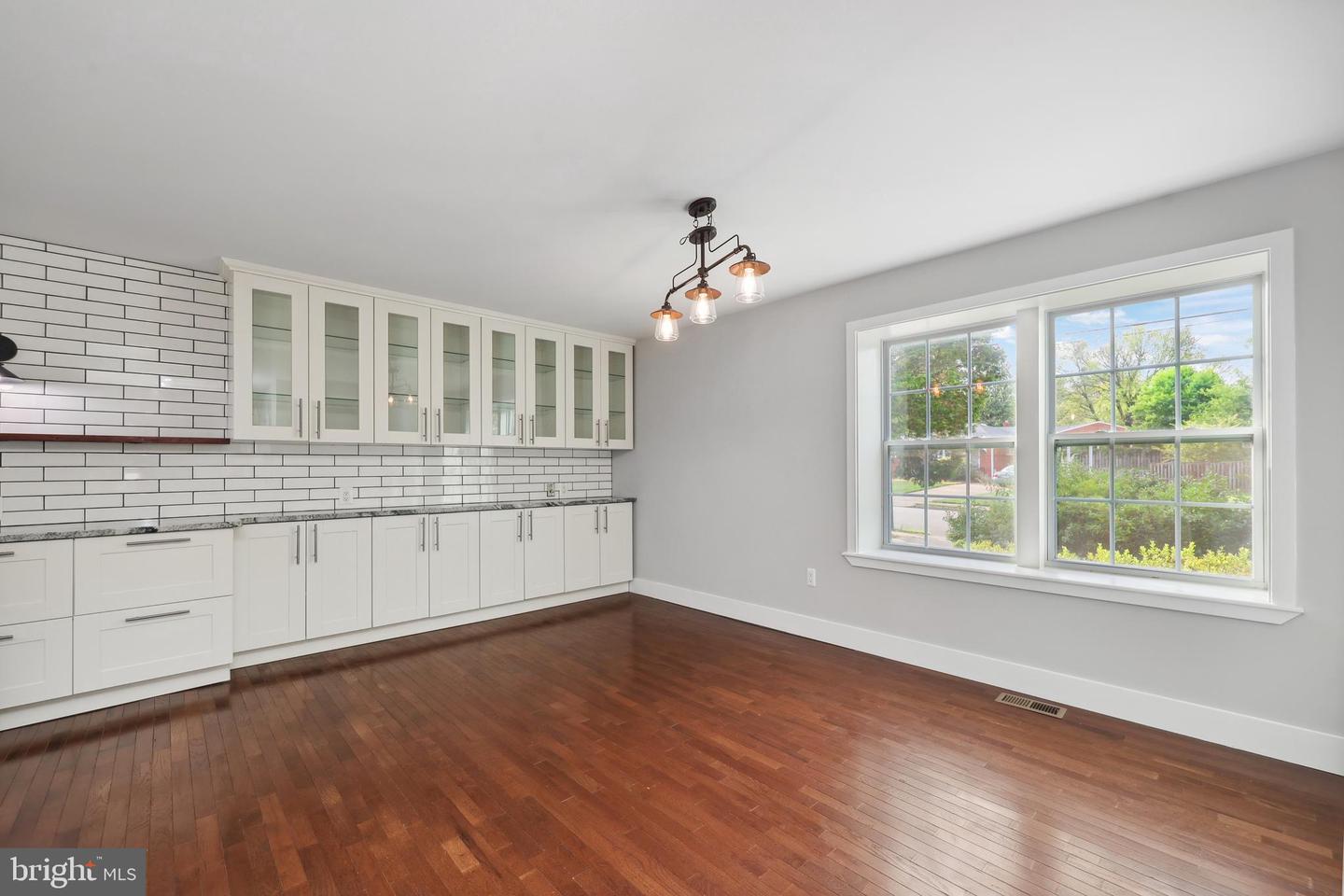 6057 BROOK DR, FALLS CHURCH, Virginia 22044, 6 Bedrooms Bedrooms, ,4 BathroomsBathrooms,Residential,For sale,6057 BROOK DR,VAFX2248896 MLS # VAFX2248896