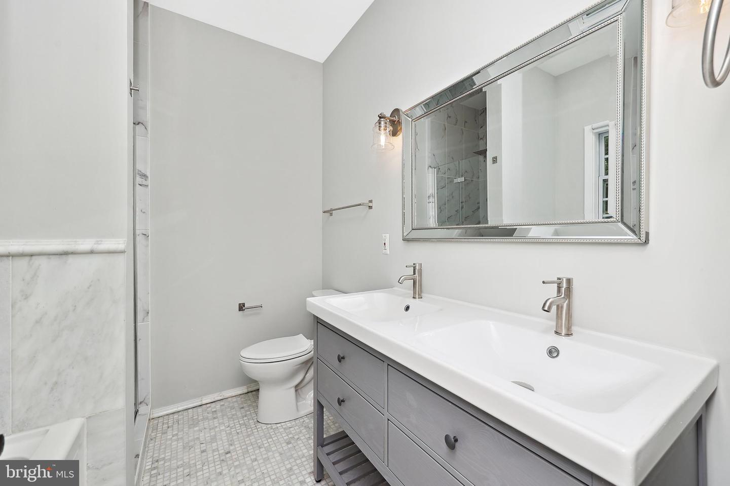 6057 BROOK DR, FALLS CHURCH, Virginia 22044, 6 Bedrooms Bedrooms, ,4 BathroomsBathrooms,Residential,For sale,6057 BROOK DR,VAFX2248896 MLS # VAFX2248896