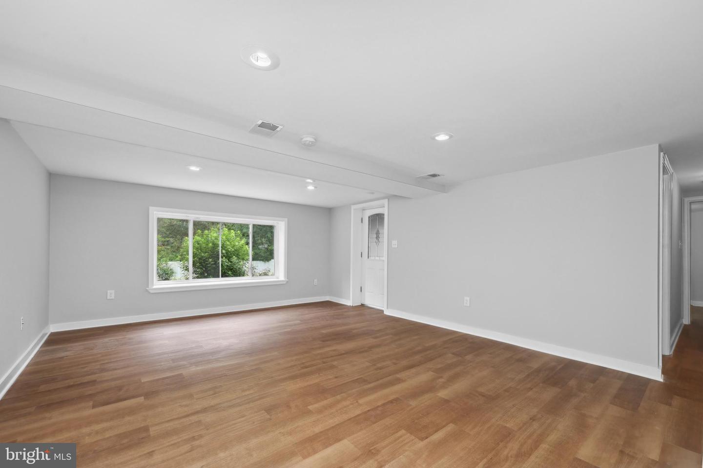 6057 BROOK DR, FALLS CHURCH, Virginia 22044, 6 Bedrooms Bedrooms, ,4 BathroomsBathrooms,Residential,For sale,6057 BROOK DR,VAFX2248896 MLS # VAFX2248896