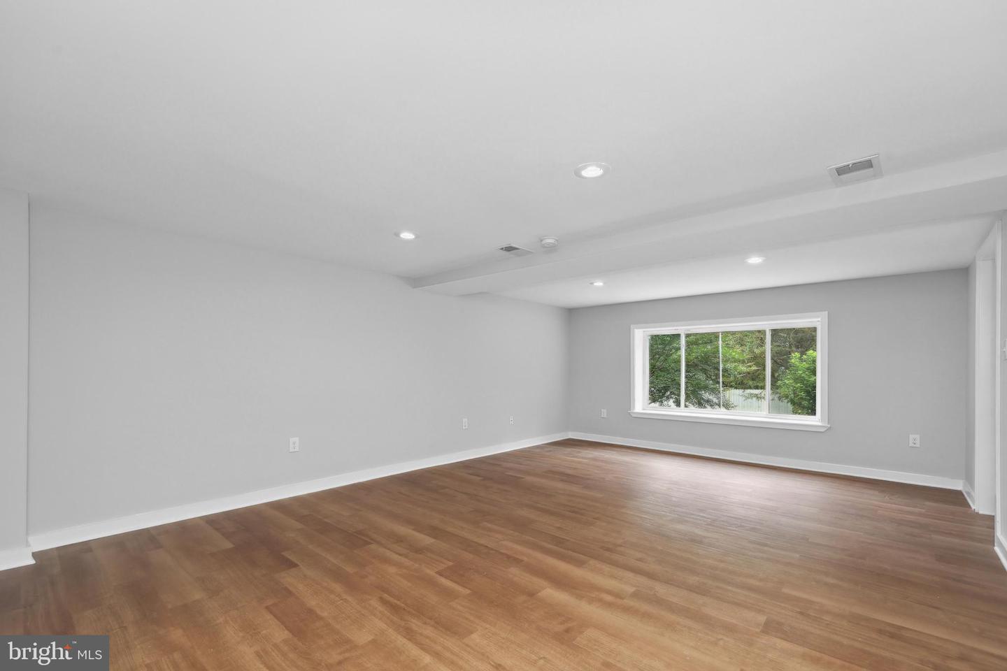 6057 BROOK DR, FALLS CHURCH, Virginia 22044, 6 Bedrooms Bedrooms, ,4 BathroomsBathrooms,Residential,For sale,6057 BROOK DR,VAFX2248896 MLS # VAFX2248896
