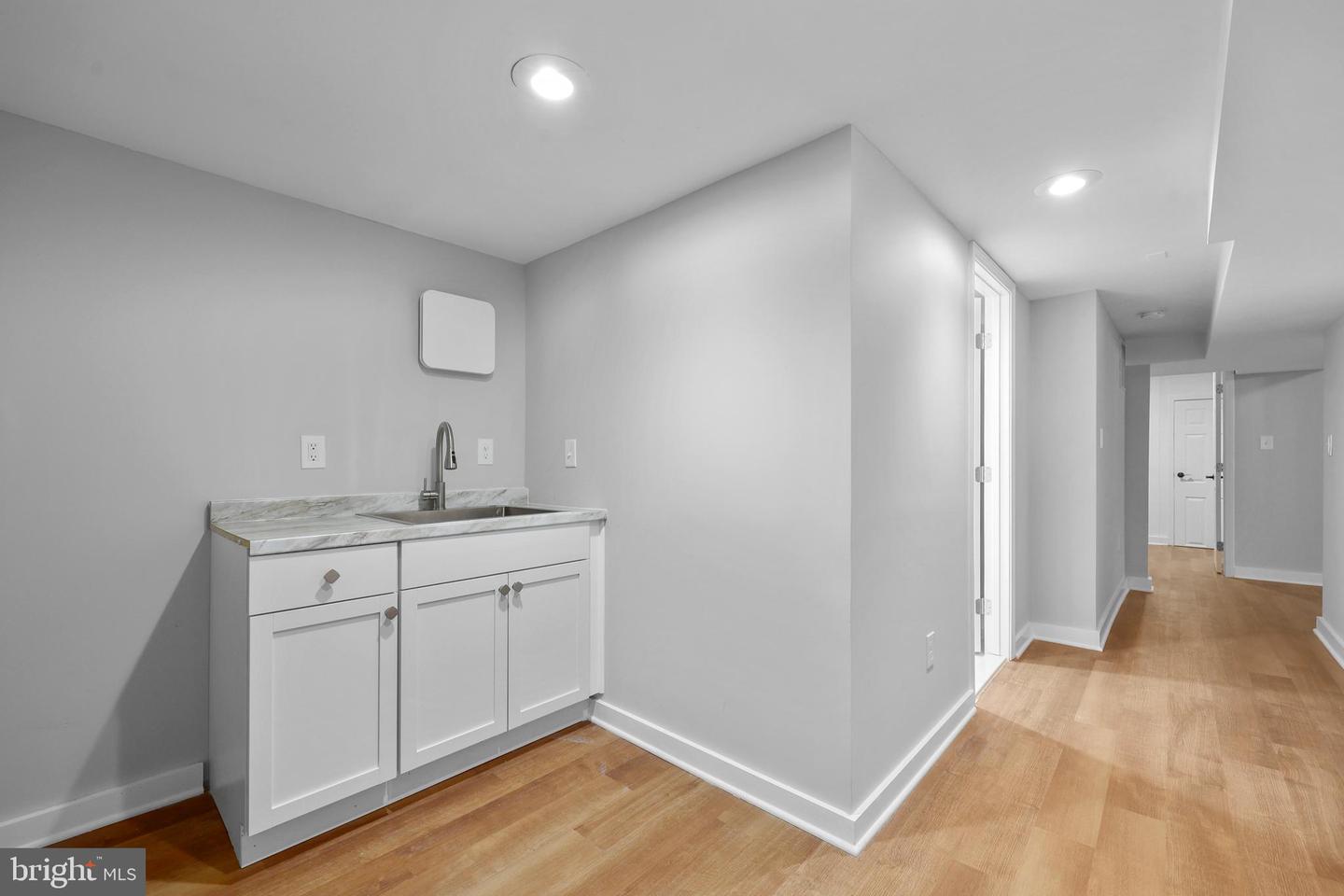 6057 BROOK DR, FALLS CHURCH, Virginia 22044, 6 Bedrooms Bedrooms, ,4 BathroomsBathrooms,Residential,For sale,6057 BROOK DR,VAFX2248896 MLS # VAFX2248896